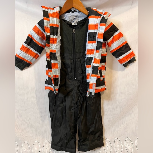 London Fog Boys 2-Piece Snowsuit - Snow Bib and Jacket - Picture 3 of 10